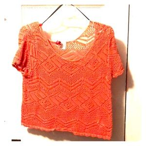 H&M Divided coral crochet crop